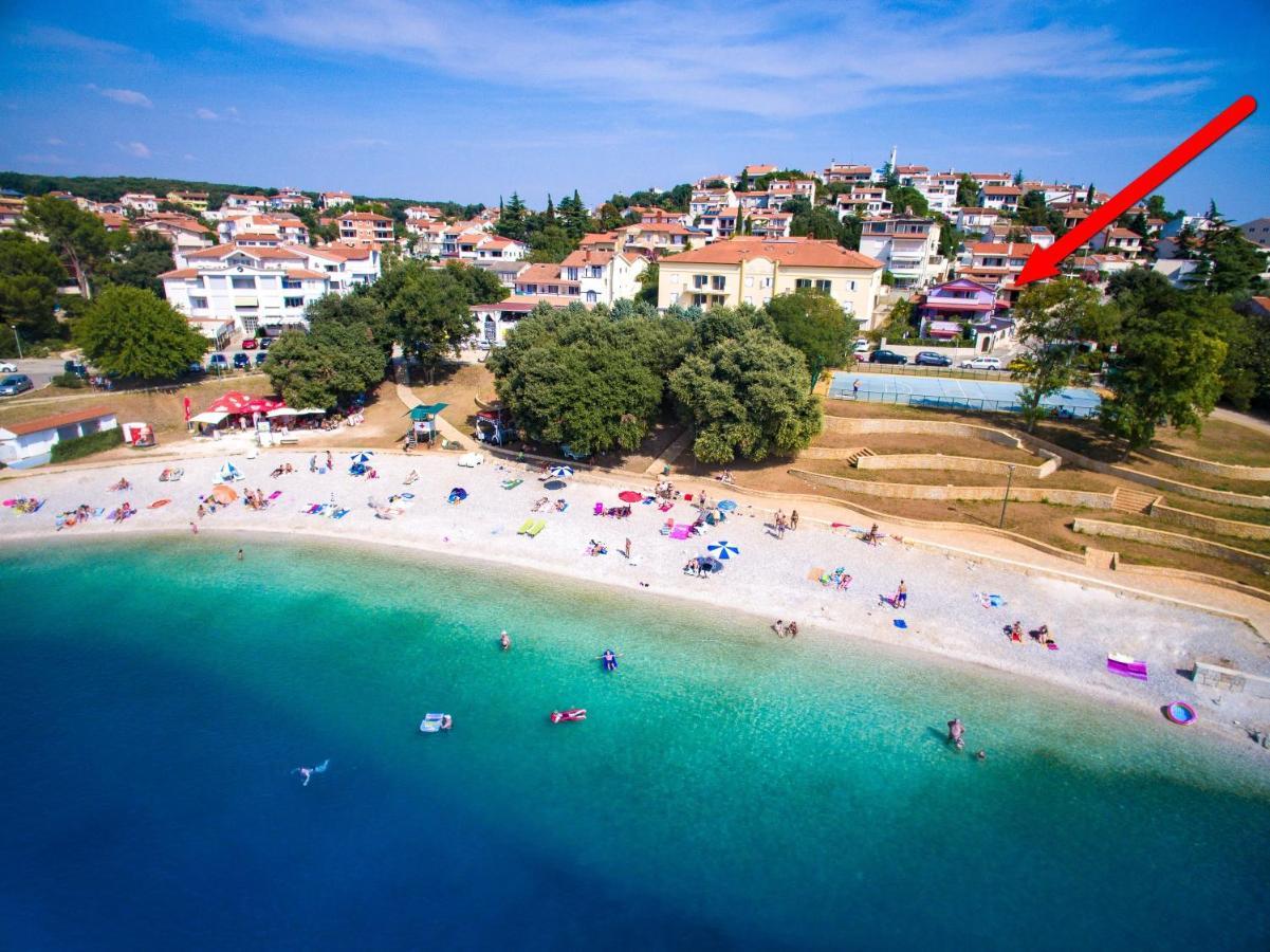 Holiday Apartment 50M From The Beach Pjescana Uvala Esterno foto